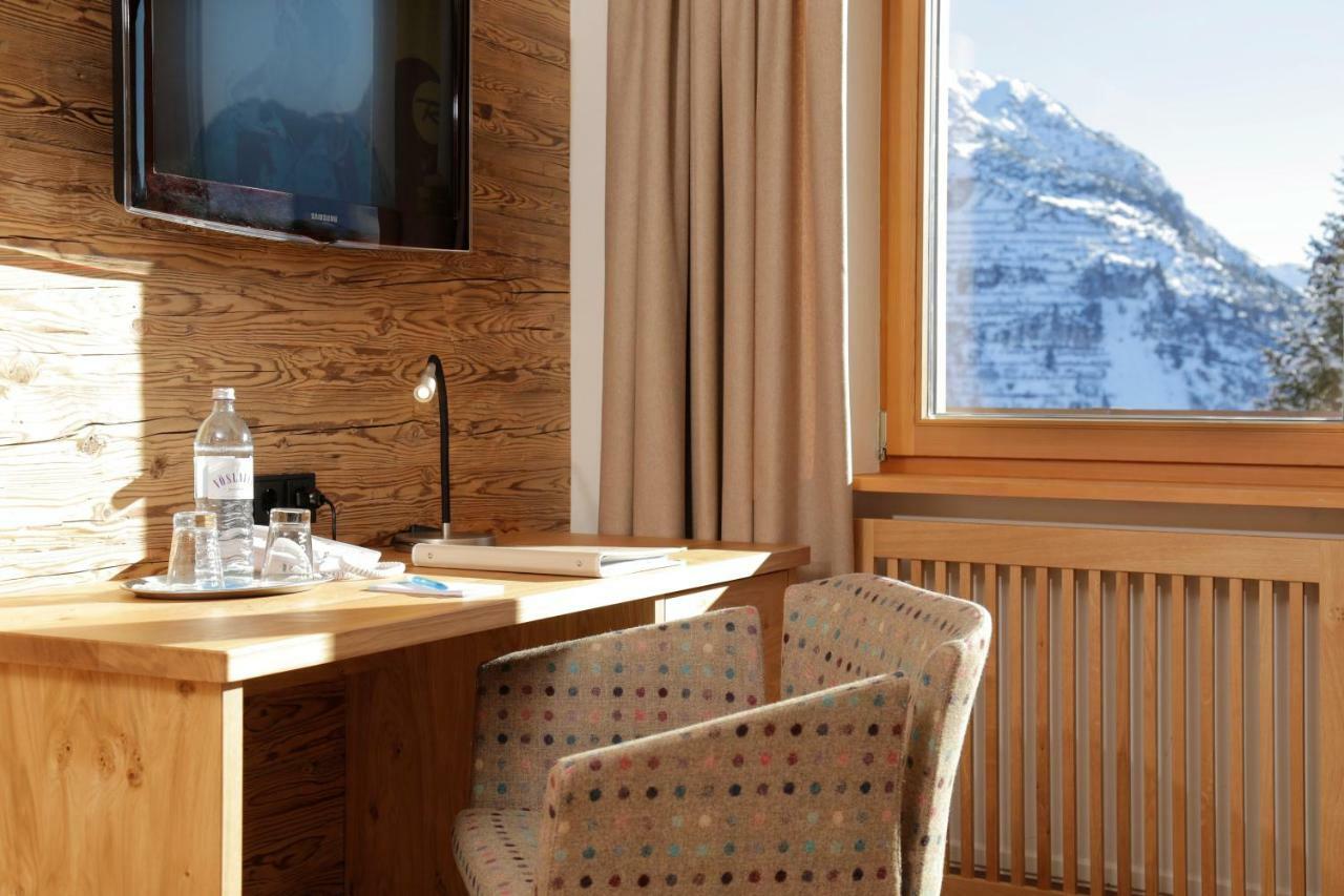Hotel Burgwald - Ski In & Ski Out Lech Buitenkant foto